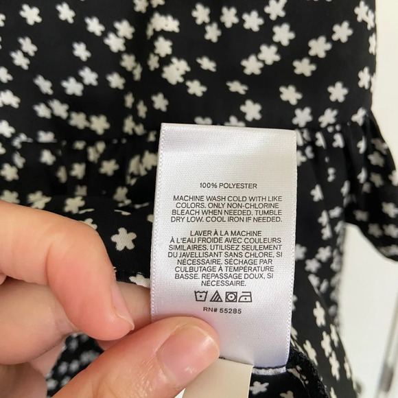 NWOT | Express women’s floral print black‎ & white ruffle formal blouse — small - Picture 5 of 8